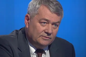 Pražští zastupitelé se bojí názoru občanů, míní šéf komunistů Filip. Kvůli Kosovu strana zváží toleranci vlády