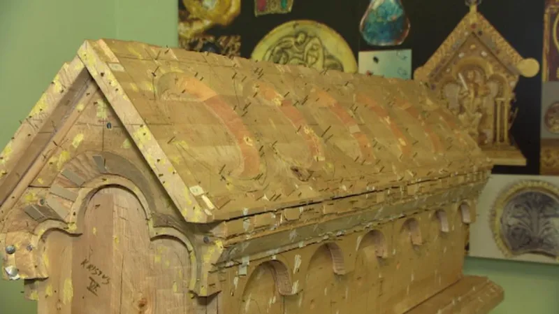 Dřevěný základ relikviáře sv. Maura