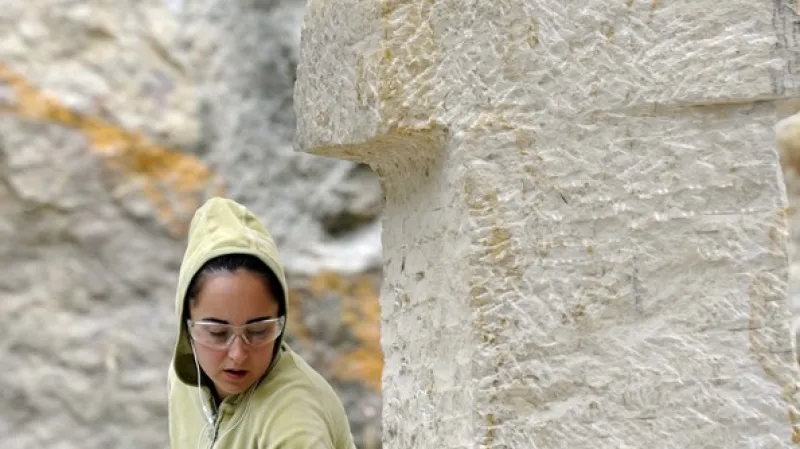 Sochařské sympozium v Hořicích / Zuzana Kačerová ČR