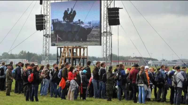 Letecká show v Mošnově pokračuje