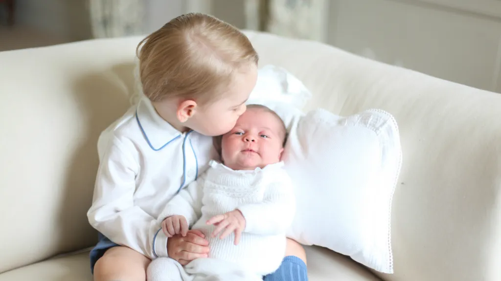 První oficiální snímky princezny Charlotte