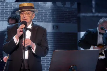 „Nenechme se otrávit!" Připomeňte si tvorbu oslavence Jiřího Suchého v iVysílání