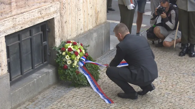 Peter Pellegrini při pietní akci v Bratislavě