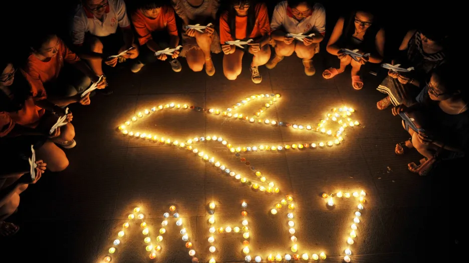 Smutek za oběti sestřeleného letadla MH17