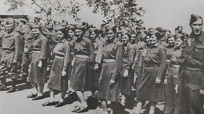 Nástup nově odvedených volyňských Češek