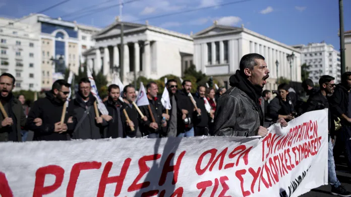 V Řecku začala generální stávka za zvýšení minimální mzdy