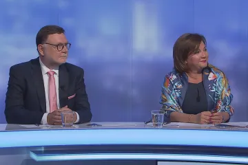 Výdaje státu na platy rostou, ale kvalita služeb ne, vadí Stanjurovi. Podle Schillerové už k plošnému přidávání nedojde