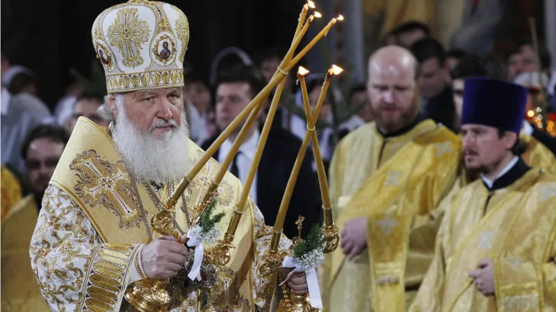 Patriarcha ruské pravoslavné církve Kirill sloužil vánoční bohoslužbu v  moskevském chrámu Krista Spasitele