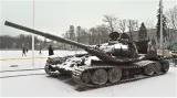 Zničený ruský tank na náměstí v litevském Vilniusu