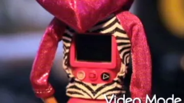 Display v zádech Video Barbie