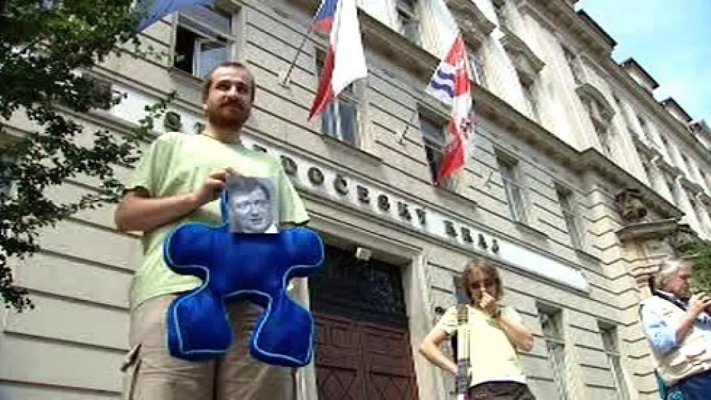 Protest proti Rathovi