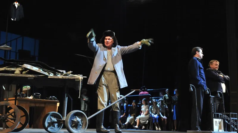 Ostře sledované vlaky