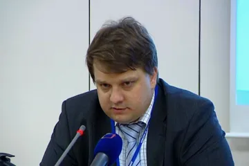 Bártův duch zůstává, Šmerda změny nechystá