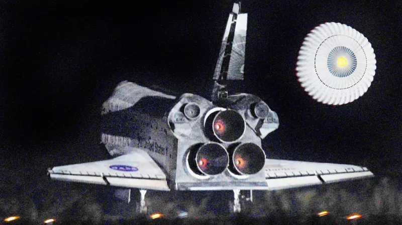 Přistání raketoplánu Atlantis