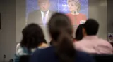 Hornát z FSV UK: Clintonová si vedla lépe, Trump byl často v defenzivě