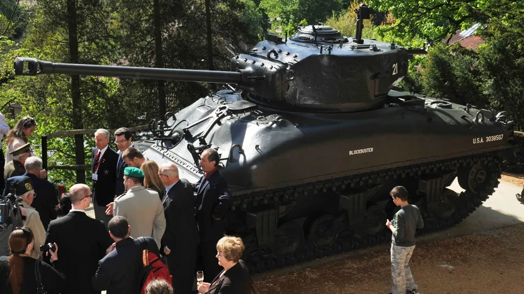 Tank  M4 Sherman