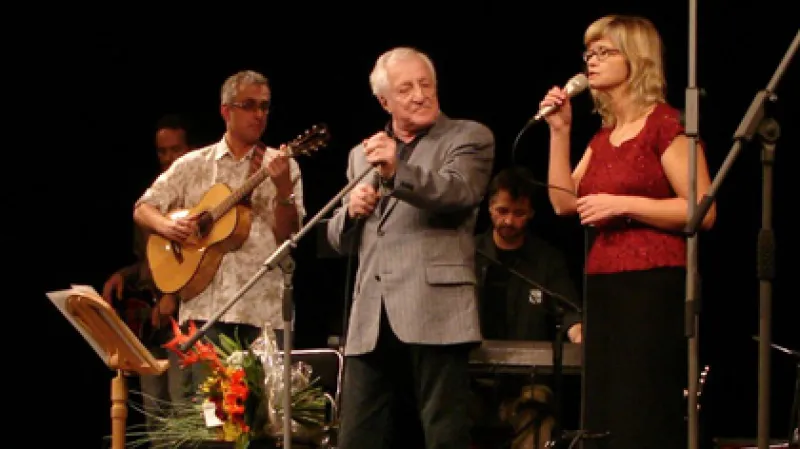 Pavel Bobek a Pavlína Jíšová (prosinec 2007)