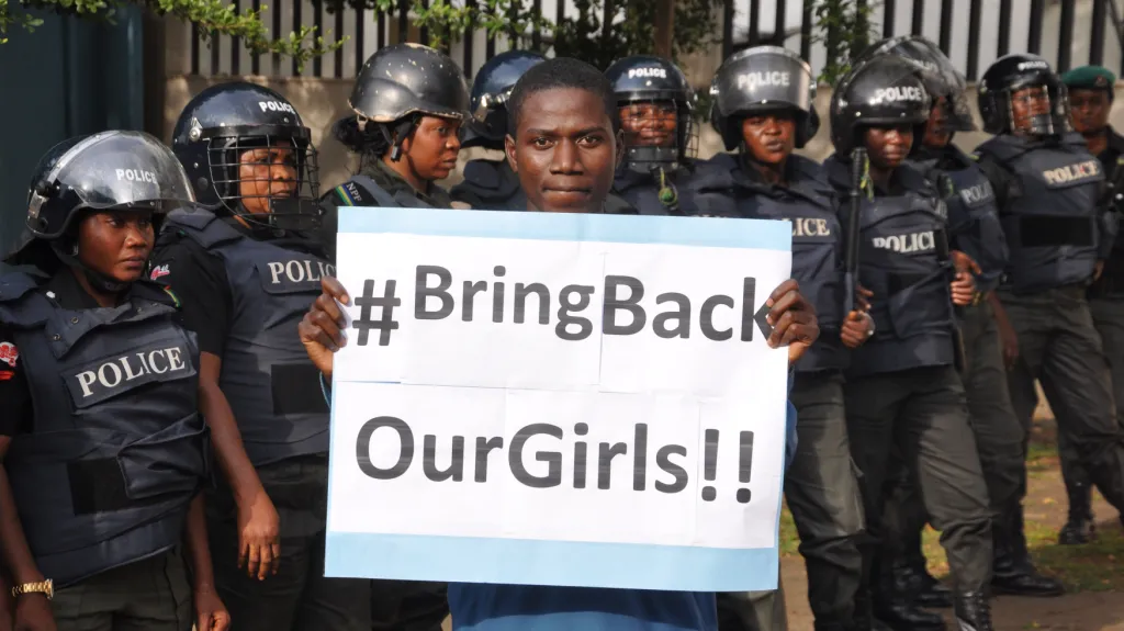 Kampaň na záchranu nigerijských školaček