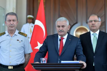 Máme důkazy o vině za povstání, prohlásil turecký premiér