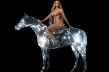 Nové album Beyoncé potřebovalo renesanci. Po kritice upravila dvě písně