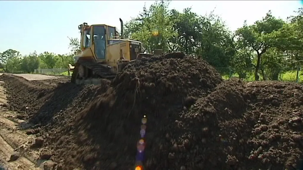 Budování protipovodňových hrází