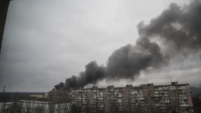 Raketový útok na Mariupol