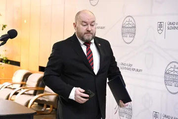 Slovenskou vládu „zachraňuje“ popírač změn klimatu Huliak