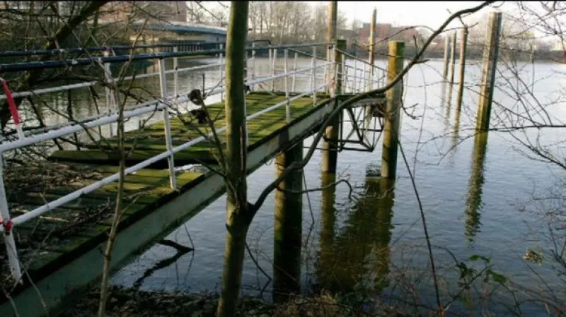 České přístavy v Hamburku od devadesátých let chátrají