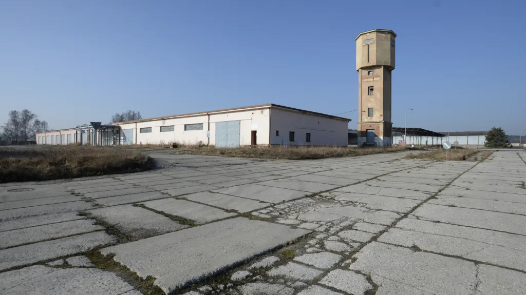 Areál rakovnických kasáren (stav z počátku roku 2015)