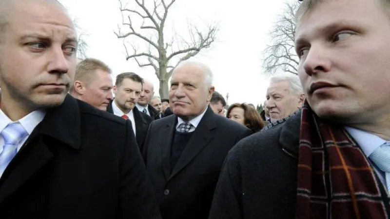 Klausův poslední den ve funkci pohledem Událostí