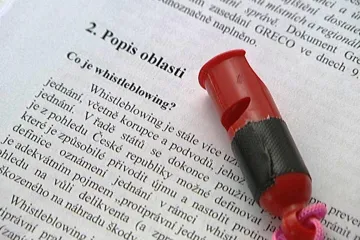 Najdou Češi odvahu zapískat na píšťalku?