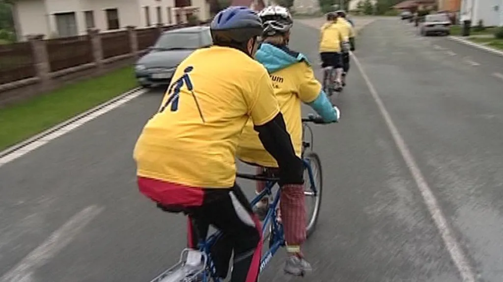 TyfloCentrum pořádá pro nevidomé i jízdy na kole