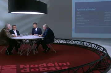 Prymula hájí širší očkování, Sílovi tlak na vakcinaci vadí