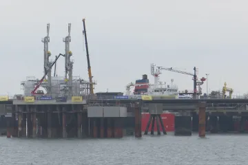 Německo chystá terminál pro LNG u Rujány. Místní se obávají o turistický ruch