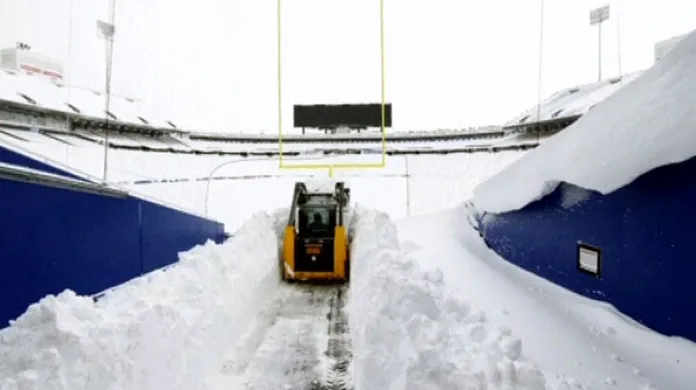 Zasněžený stadion Buffalo Bills