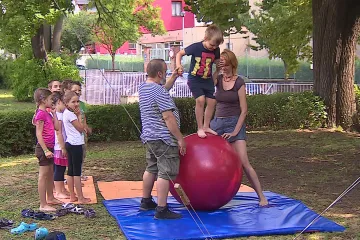Cirkus Paciento učí děti žonglovat s jejich nemocí