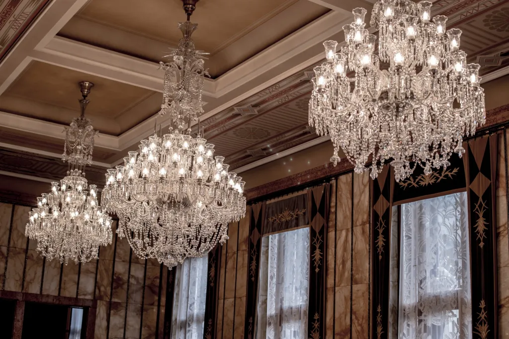 Rezidence je umístněna v objektu dnešního Magistrátu hlavního města Prahy na Mariánském náměsti. Hlavním architektem byl František Roith. Budova byla postavena mezi lety 1925 až 1928 a v roce 1995 přošly interiéry rekonstrukcí