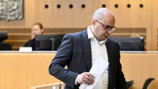 Podnikatel Pavel Dovhomilja na snímku z 16. dubna 2025