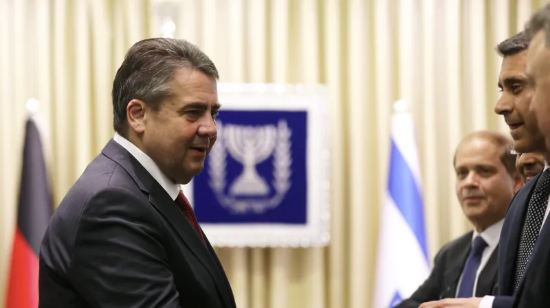Sigmar Gabriel během návštěvy Izraele