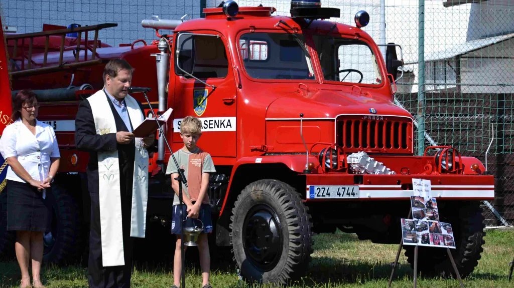 Převzetí nové hasičské techniky - Vsetín, Jasenka