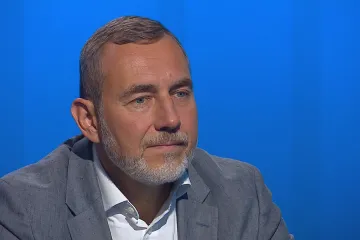 „Hřiště se srovnává. Musíme brát čínské automobilky velmi vážně,“ řekl Jahn