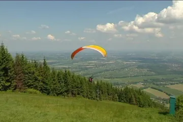Paraglidisté v Beskydech bojují za lepší podmínky