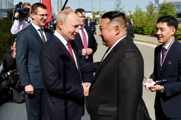 KLDR stojí za Putinem a jeho rozhodnutími, řekl Kim Čong-un na společné schůzce
