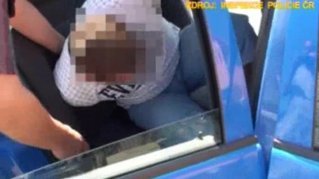 Zatýkání policisty