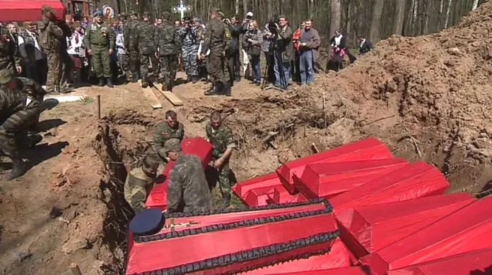 V Syčovce pohřbili ostatky padlých vojáků