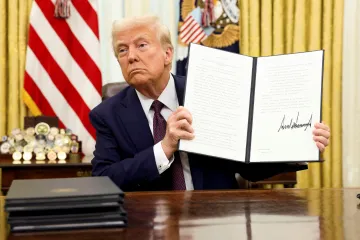 Zóna ČT24: Trump spustil zemětřesení na poli bezpečnosti