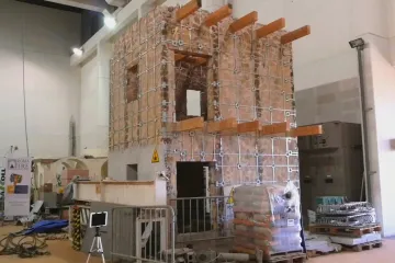 Italské historické domy mají před otřesy ochránit speciální zpevňující technologie