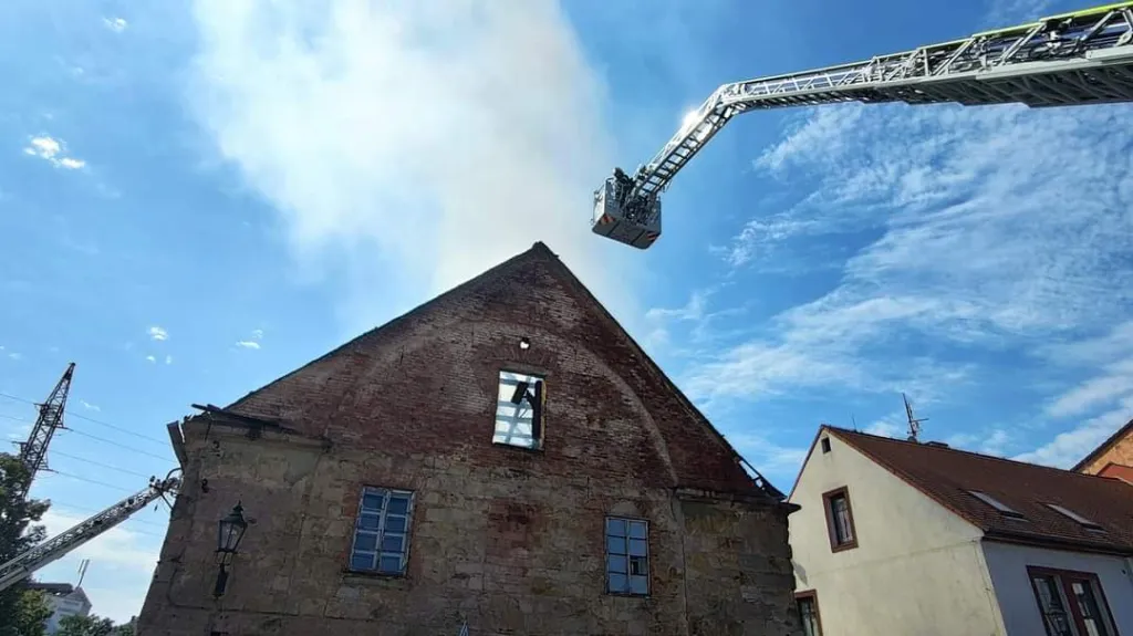 Požár domu v Plzni