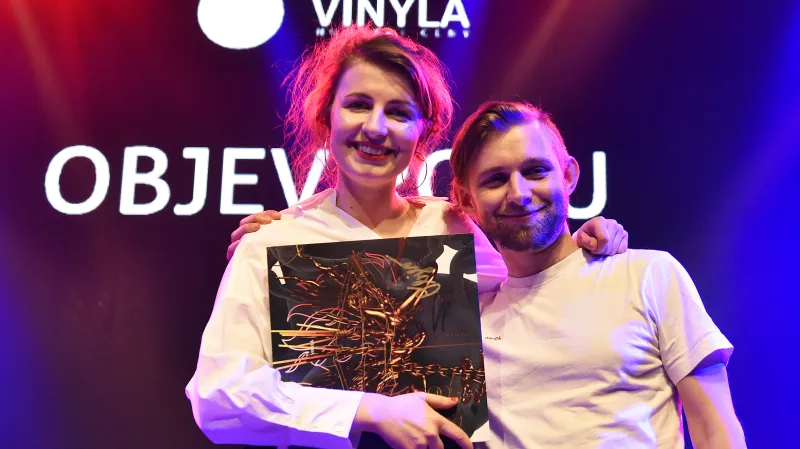 Aneta Martínková při přebírání ceny Objev roku 2019