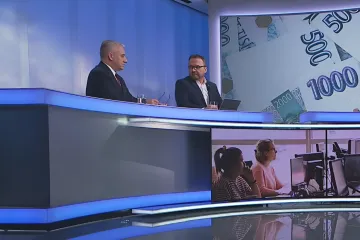 Čechům se žije špatně, poslední roky jsou katastrofa, říká Středula. Nejhorší je za námi a přijde stabilita, věří Jurečka